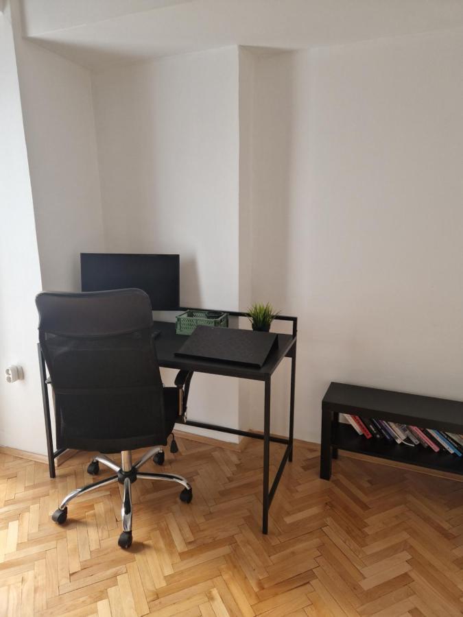 Comfy Center Apartment Skopje Luaran gambar