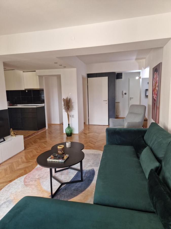 Comfy Center Apartment Skopje Luaran gambar
